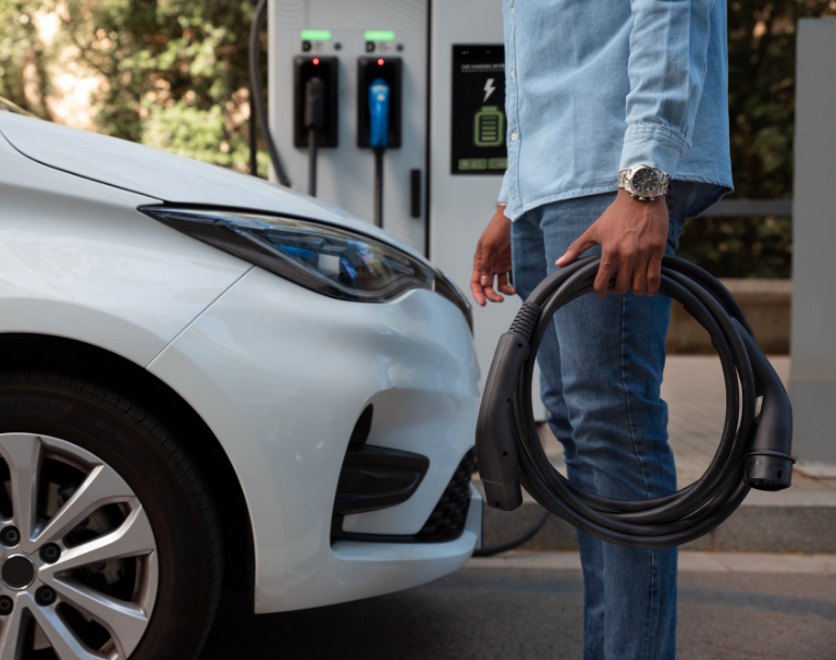 que cuidados devo ter na manutencao de um carro eletrico