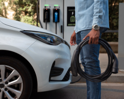 que cuidados devo ter na manutencao de um carro eletrico